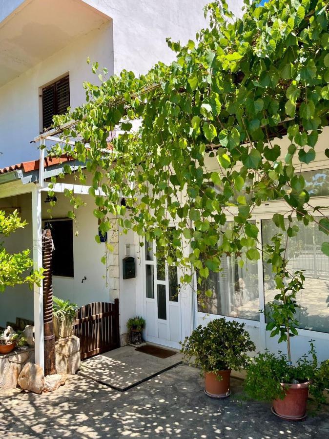 Gorana Studio Apartment Елса Экстерьер фото